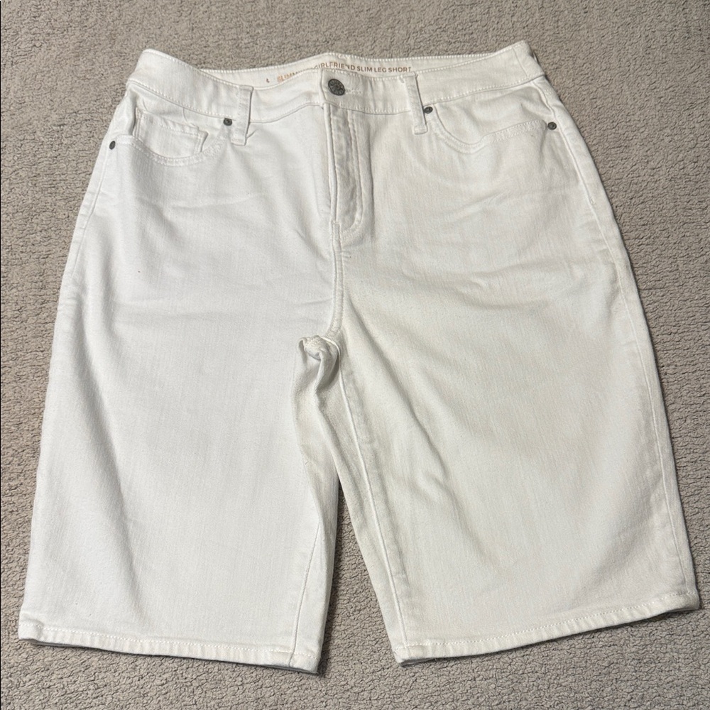 Chico’s Chic White Slimming Girlfriend Slim Leg Denim Shorts